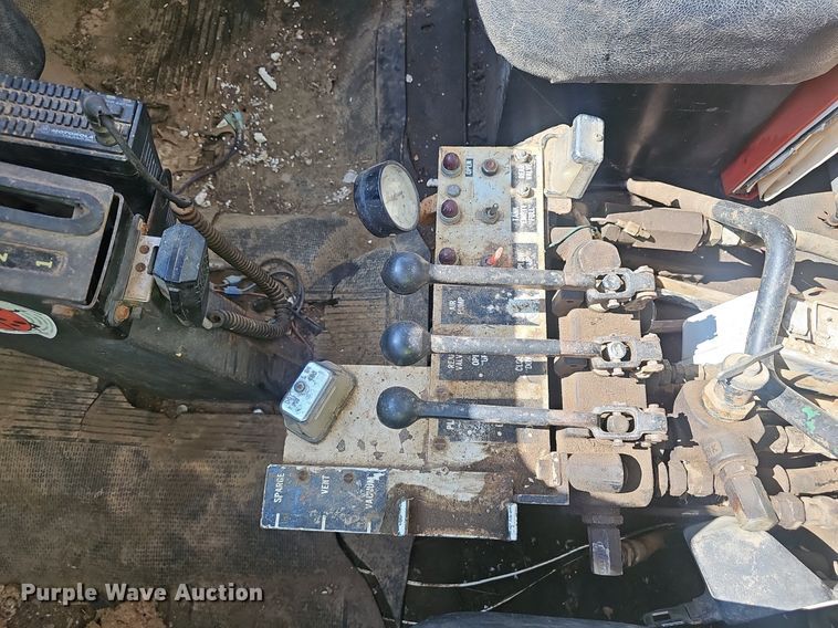 image for item NX9004 1985 GMC C7000 vacuum truck