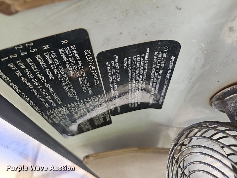 image for item NX9004 1985 GMC C7000 vacuum truck