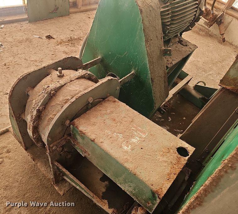 image for item NX9089 Doyle fertilizer mixer 