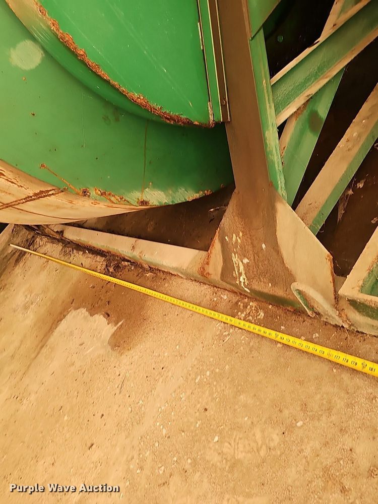 image for item NX9089 Doyle fertilizer mixer 