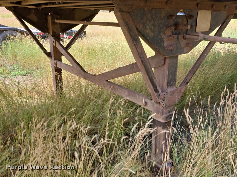 image for item OD9722 1999 Wilson DWG-400W live bottom trailer