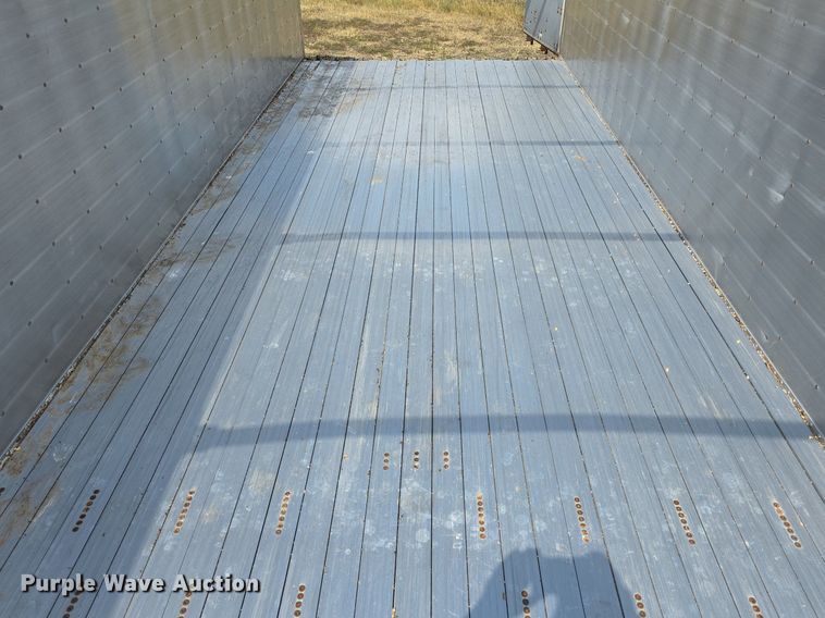 image for item OD9722 1999 Wilson DWG-400W live bottom trailer