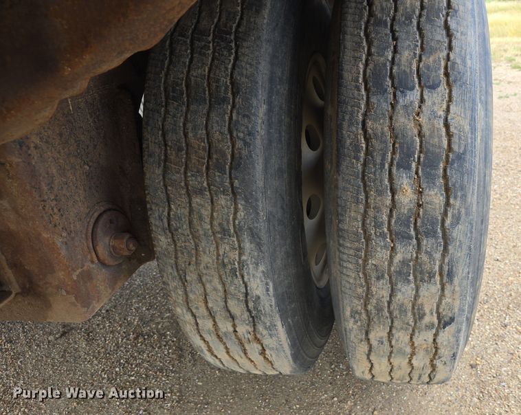 image for item OD9722 1999 Wilson DWG-400W live bottom trailer