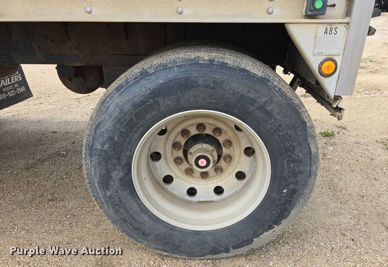 image for item OD9722 1999 Wilson DWG-400W live bottom trailer