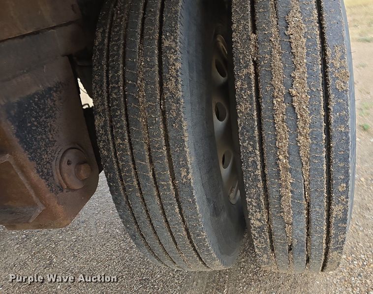 image for item OD9722 1999 Wilson DWG-400W live bottom trailer