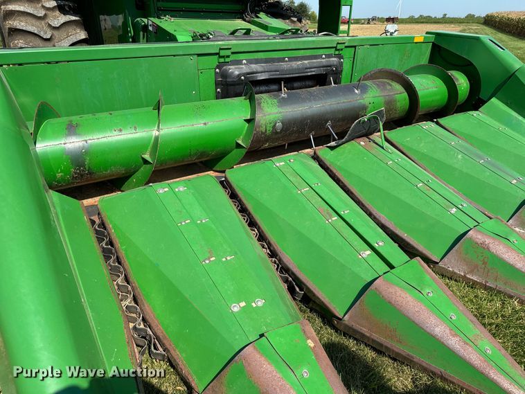 image for item OG9649 John Deere 653A all-crop head