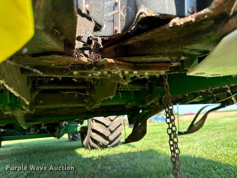 image for item OG9649 John Deere 653A all-crop head