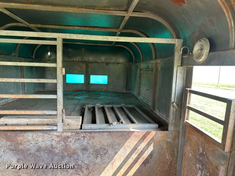 image for item OM9617 1978 Chief's Trailer Mfg livestock trailer