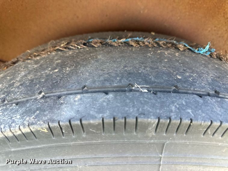 image for item OM9617 1978 Chief's Trailer Mfg livestock trailer