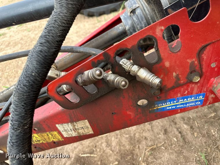 image for item OM9649 2015 New Holland RB560 round baler