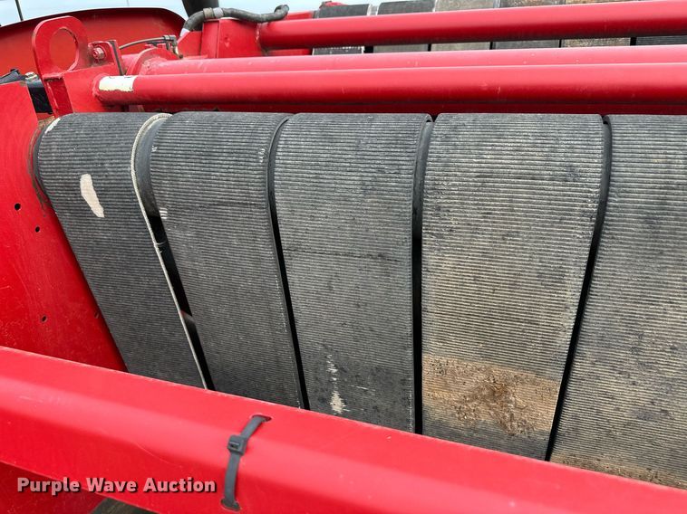 image for item OM9649 2015 New Holland RB560 round baler