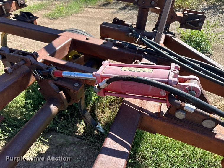 image for item OM9659 Sunflower B-19 chisel