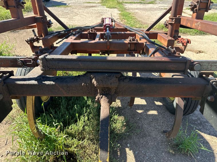 image for item OM9659 Sunflower B-19 chisel