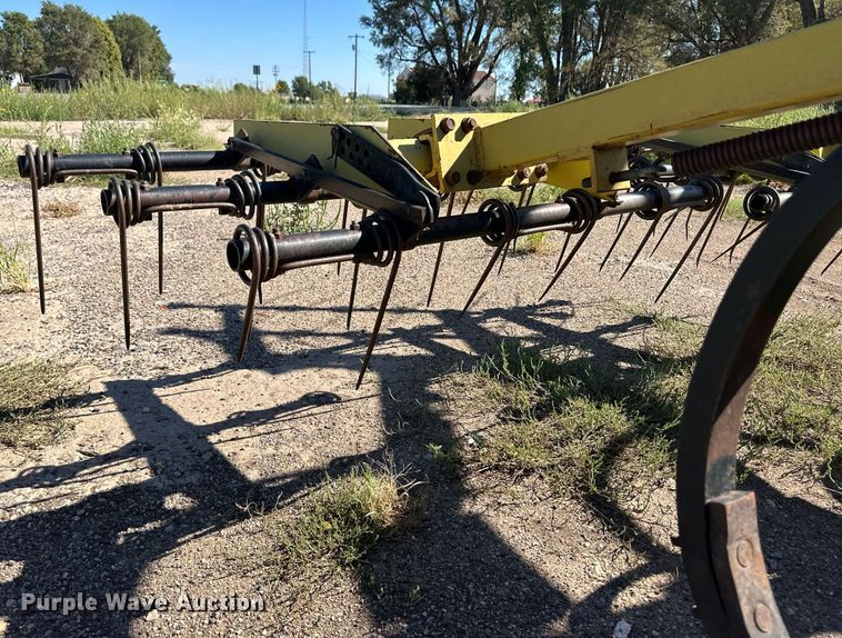 image for item OM9659 Sunflower B-19 chisel