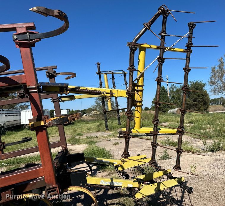 image for item OM9659 Sunflower B-19 chisel