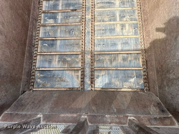 image for item OM9668 2018 Aeroswint silage trailer