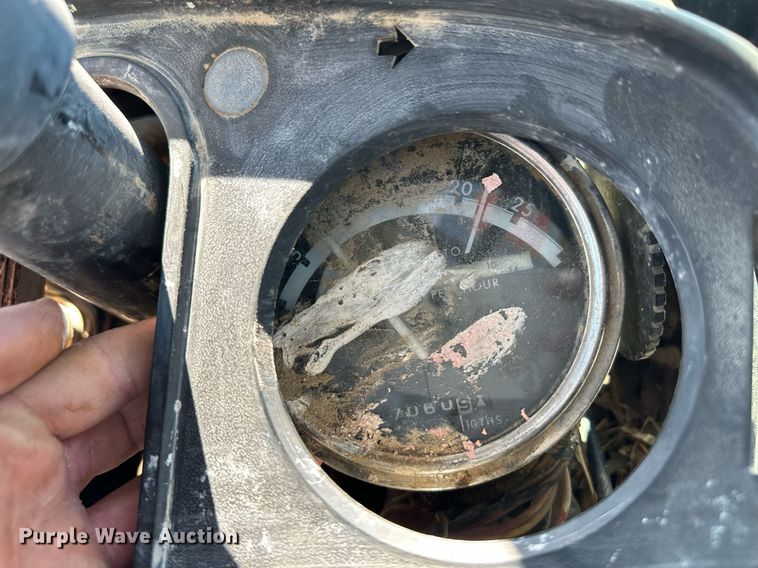 image for item OM9670 1982 John Deere 4440 tractor