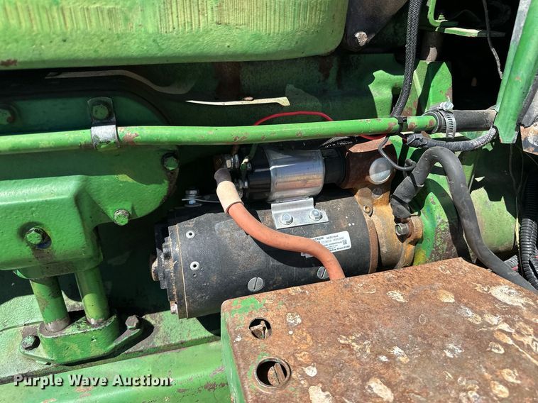 image for item OM9670 1982 John Deere 4440 tractor
