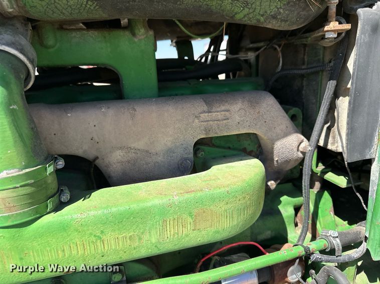 image for item OM9670 1982 John Deere 4440 tractor