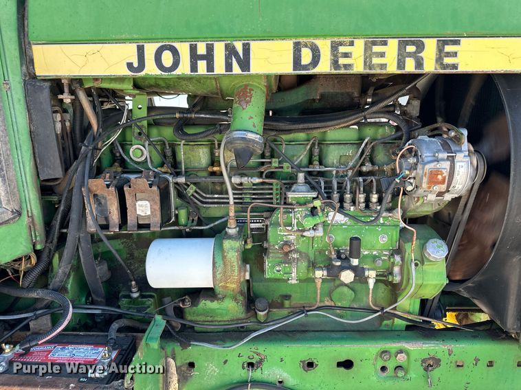 image for item OM9670 1982 John Deere 4440 tractor