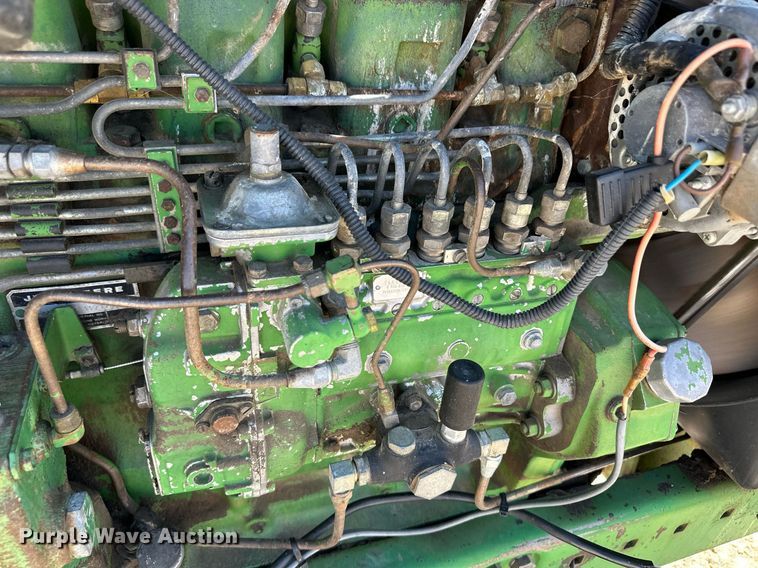image for item OM9670 1982 John Deere 4440 tractor