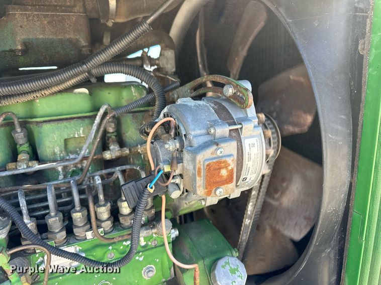 image for item OM9670 1982 John Deere 4440 tractor