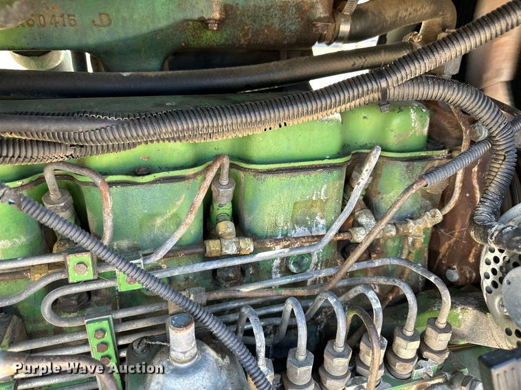 image for item OM9670 1982 John Deere 4440 tractor
