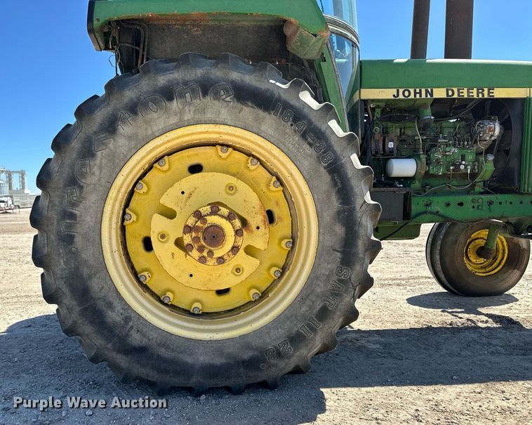 image for item OM9670 1982 John Deere 4440 tractor