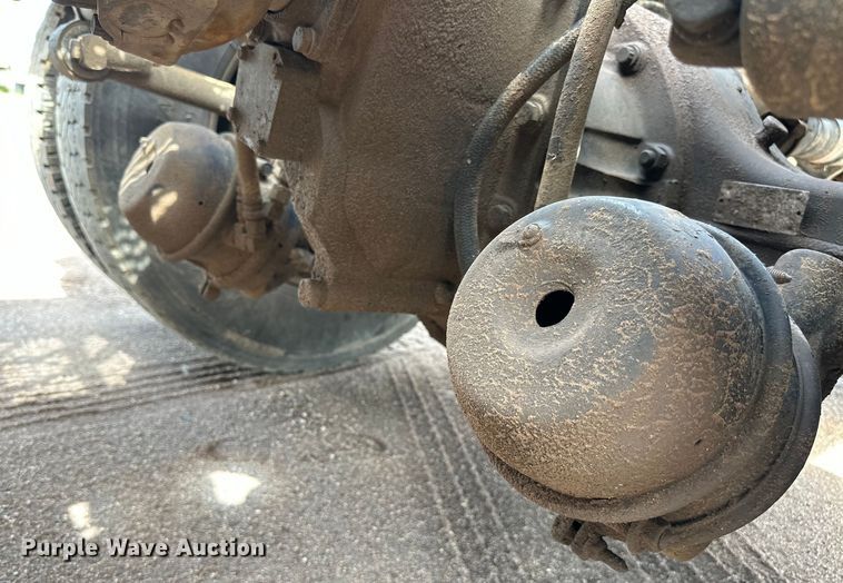 image for item DG4494 2001 Western Star 4964FX semi truck