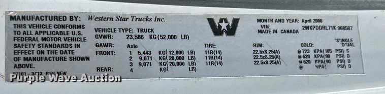 image for item DG4494 2001 Western Star 4964FX semi truck