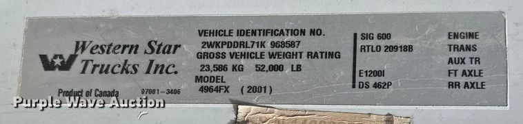 image for item DG4494 2001 Western Star 4964FX semi truck