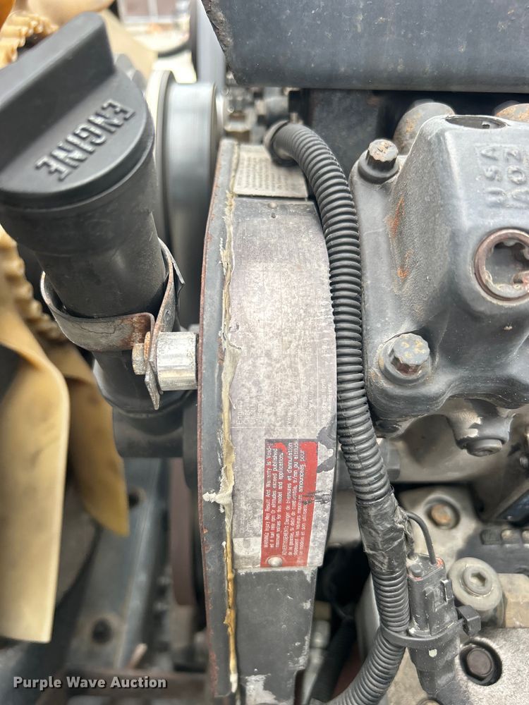 image for item DO6697 2005 Kenworth T300 semi truck