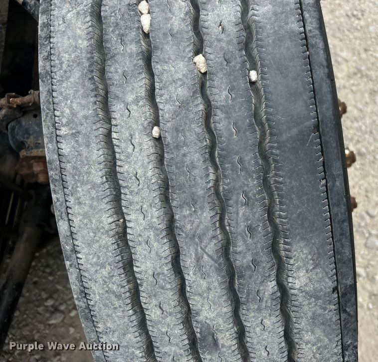 image for item DO6697 2005 Kenworth T300 semi truck