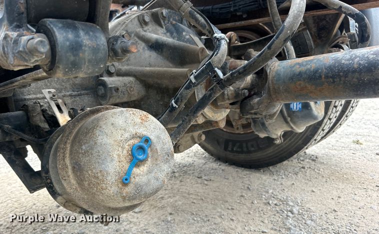 image for item DO6697 2005 Kenworth T300 semi truck