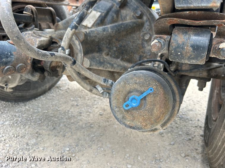 image for item DO6697 2005 Kenworth T300 semi truck