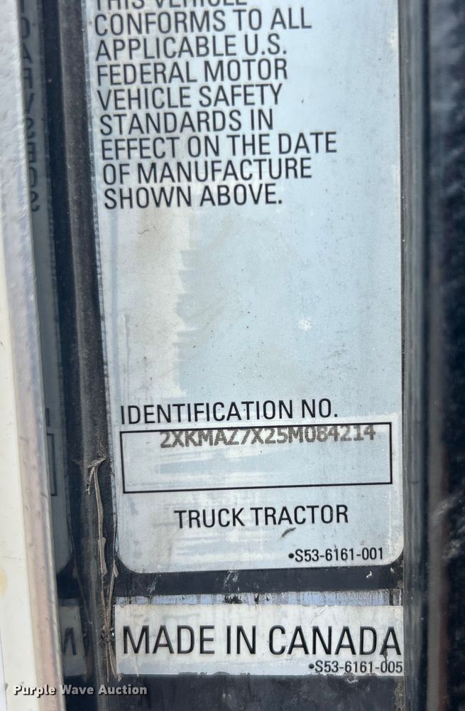 image for item DO6697 2005 Kenworth T300 semi truck