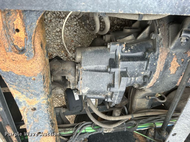 image for item DO7460 2011 Freightliner  Cascadia semi truck