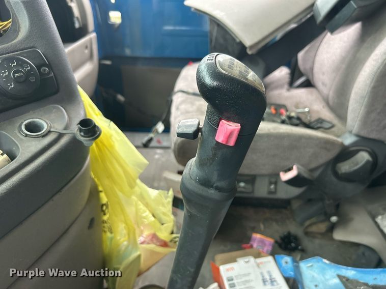 image for item DO7460 2011 Freightliner  Cascadia semi truck