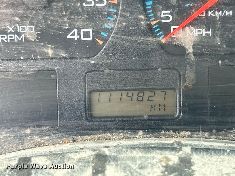 image for item DO7461 2007 International  8600 semi truck