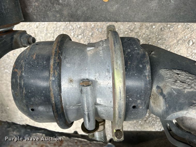 image for item DO7461 2007 International  8600 semi truck