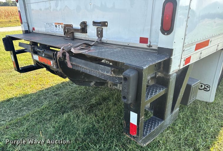 image for item DP6680 2010 Isuzu NPR box truck