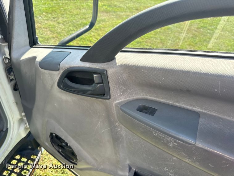 image for item DP6680 2010 Isuzu NPR box truck