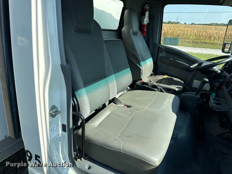 image for item DP6680 2010 Isuzu NPR box truck