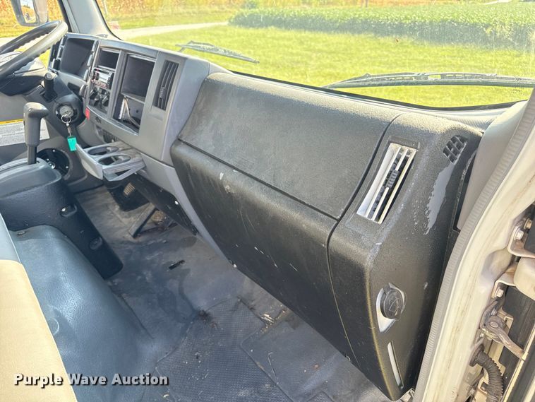 image for item DP6680 2010 Isuzu NPR box truck