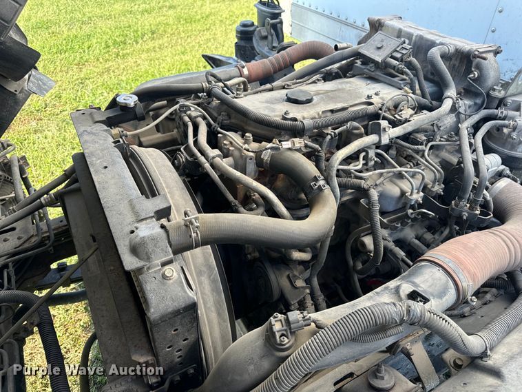 image for item DP6680 2010 Isuzu NPR box truck