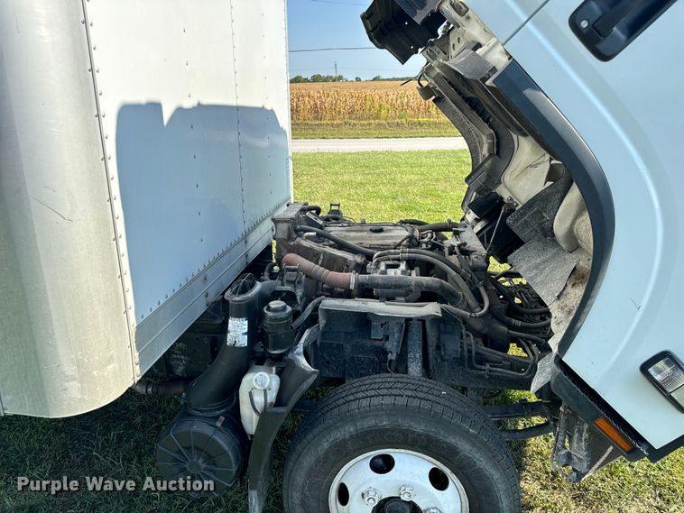 image for item DP6680 2010 Isuzu NPR box truck