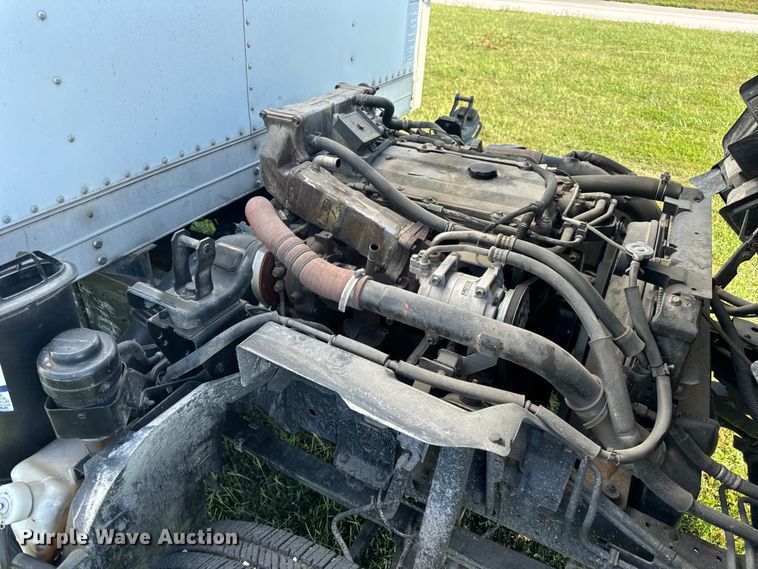 image for item DP6680 2010 Isuzu NPR box truck