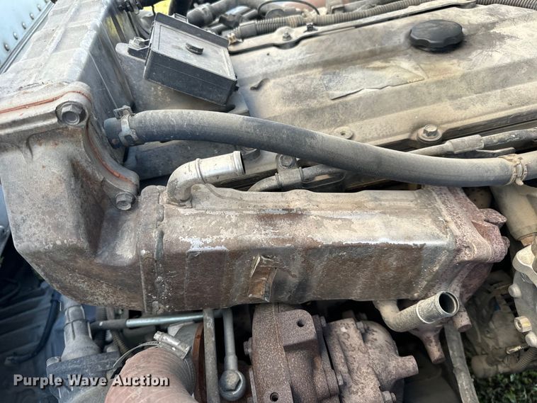 image for item DP6680 2010 Isuzu NPR box truck