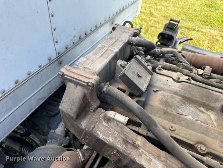 image for item DP6680 2010 Isuzu NPR box truck