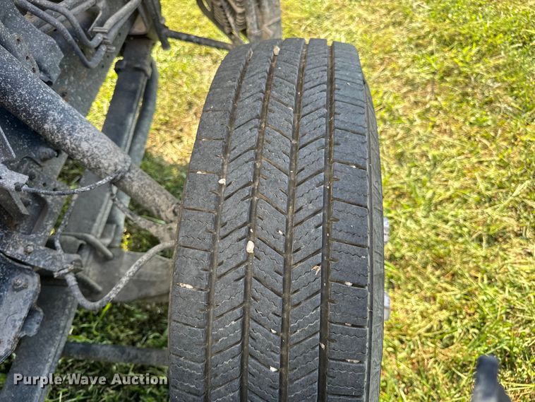 image for item DP6680 2010 Isuzu NPR box truck